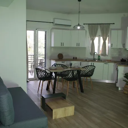 Aeraki House * Lefkada City