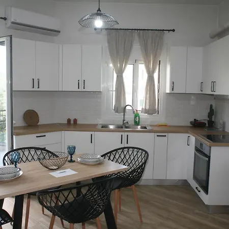 Aeraki House *