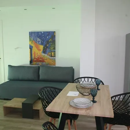 Apartment Aeraki House *
